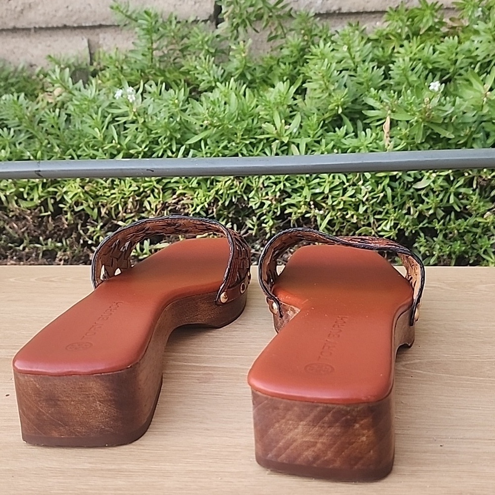 Tory Burch Basket weave Clogs in brick Red Size 9.5 - Picture 4 of 13